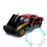 Marvel - 1966 Chevy játékautó Fekete Özvegy figurával - 1:24