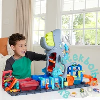 Hot Wheels - Cápás autómosó játékszett (HTN82)