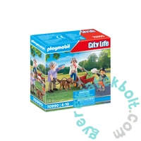 Playmobil - City Life - Nagyszülők unokával játékszett