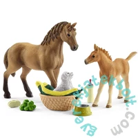 Schleich 42432 Sarah állatai ápoló játékszett - Horse Club