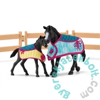 Schleich 42611 Lóbox kancával és csikóval játékszett - Horse Club