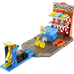 Hot Wheels Monster Trucks Zúzda parkoló játékszett (HFB12)