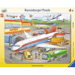 Ravensburger 40 db-os keretes puzzle - A kis repülőtér (06700)