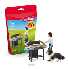 Schleich 42754 Grillezés Tommal figura - Horse Club