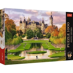 Trefl 1000-db-os Premium Plus puzzle - Odyssey - Schwerin kastély, Németország (10814)