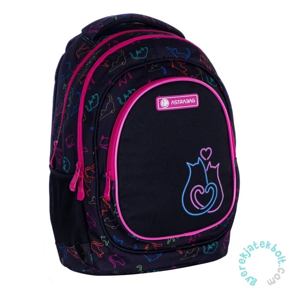 LOVE cicás iskolatáska, hátizsák mellpánttal - 3 rekeszes - Astrabag