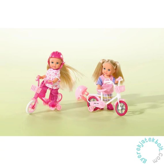 Evi Love baba kerékpárral